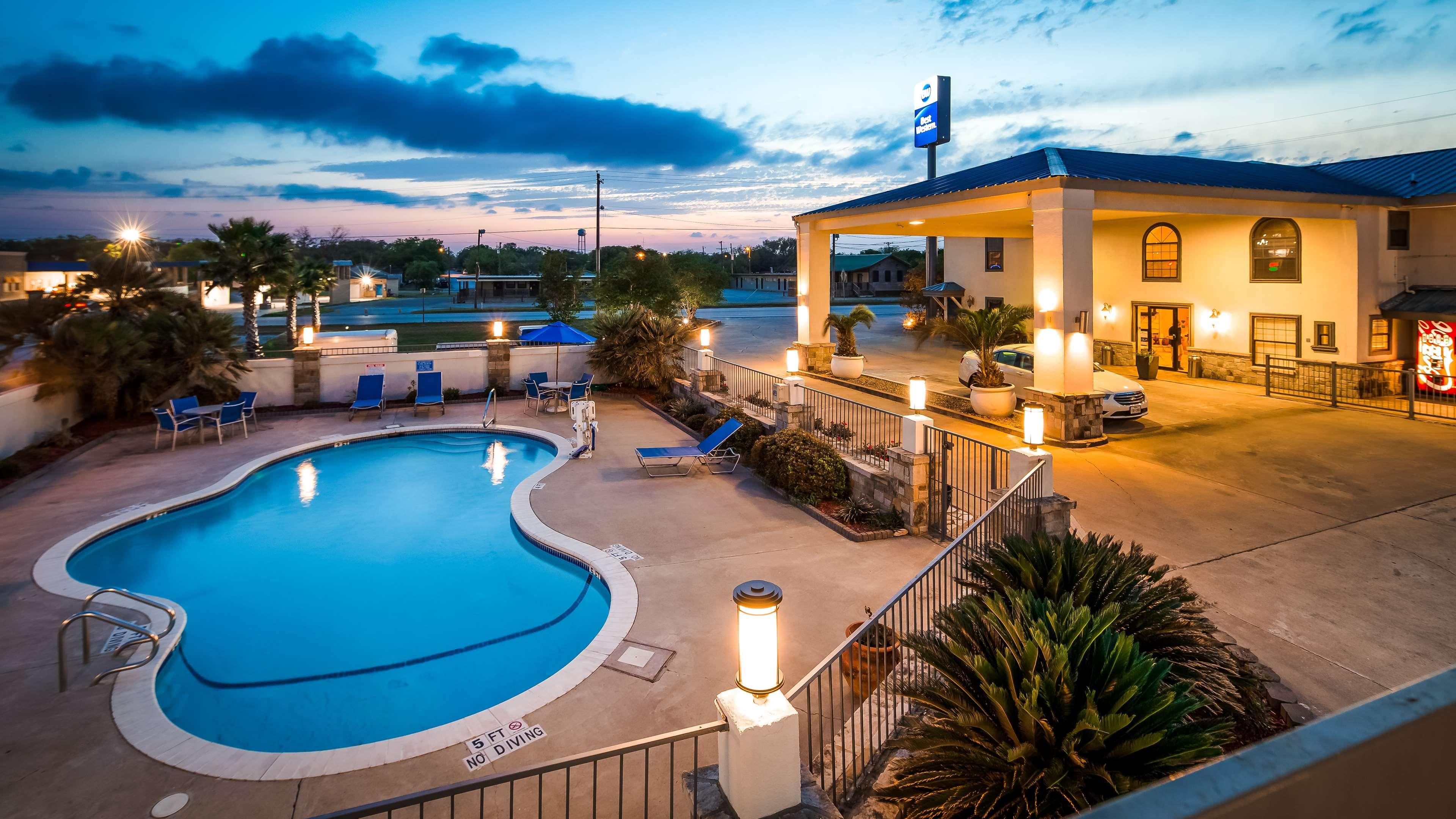 Best Western George West Executive Inn Esterno foto